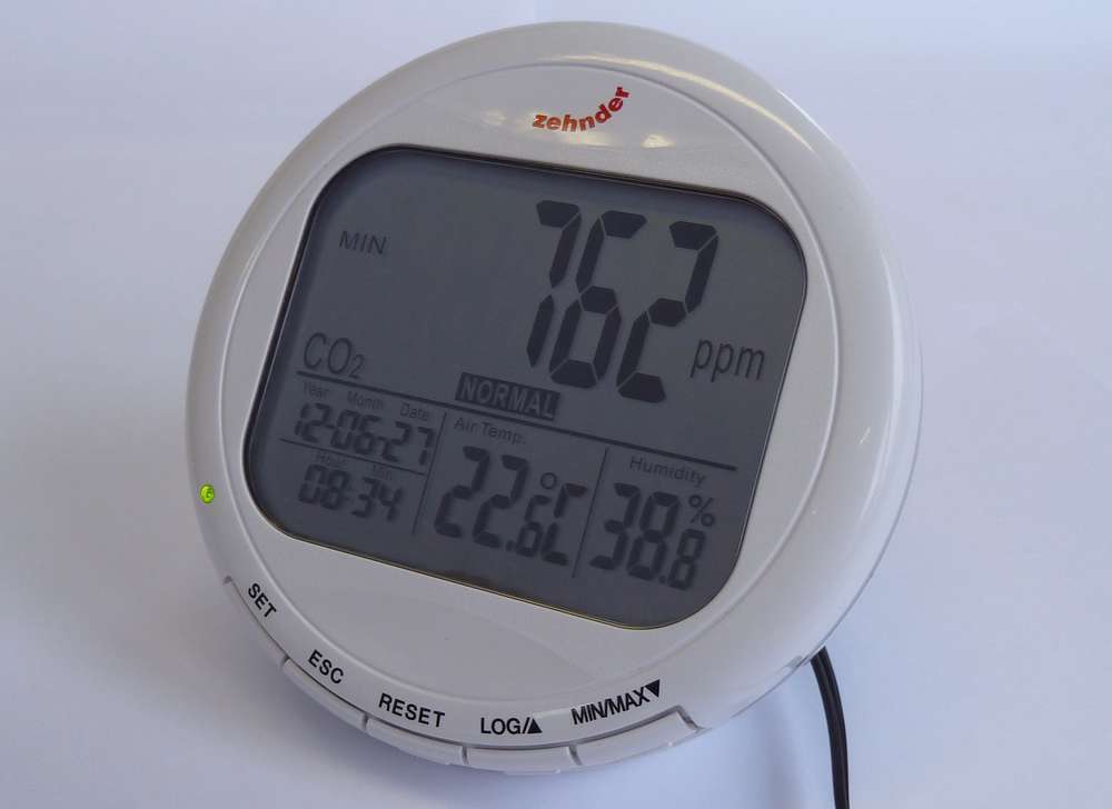 Indicateur de taux de CO² et d'humidité avec enregistrement - Zehnder_CSY_Accessory_data_logger_CO2_Print_26180.jpg
